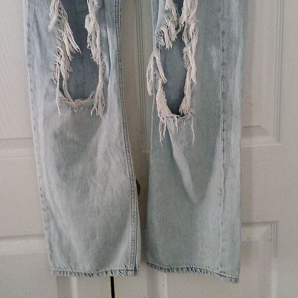 Aeropostale 90's Baggy super distressed jeans rocker, holes galore  Sz 8 NWOT - Picture 2 of 9